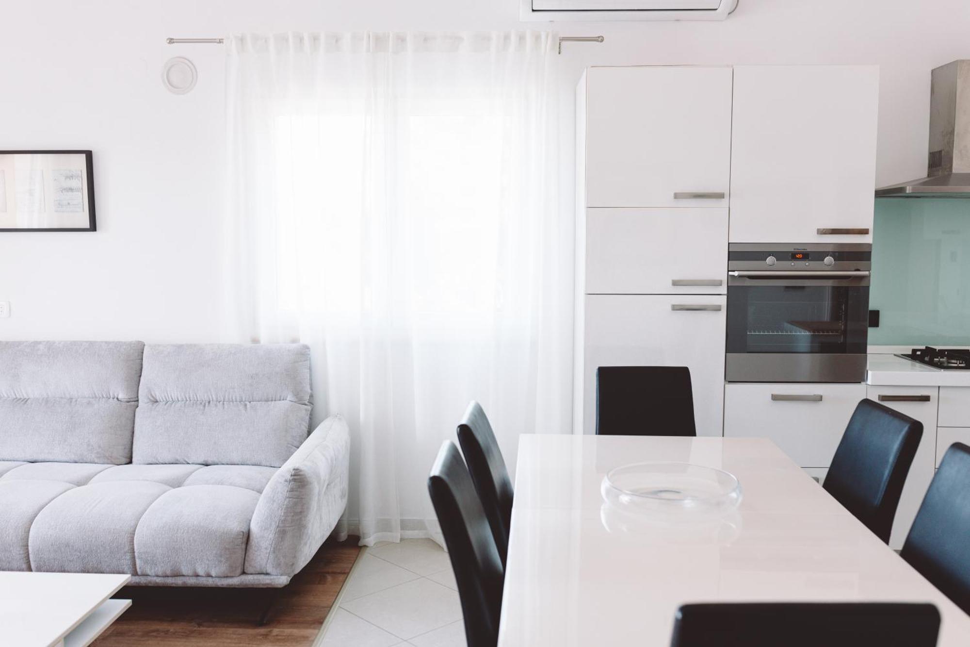 Accommodation Triton Λάστοβο Εξωτερικό φωτογραφία