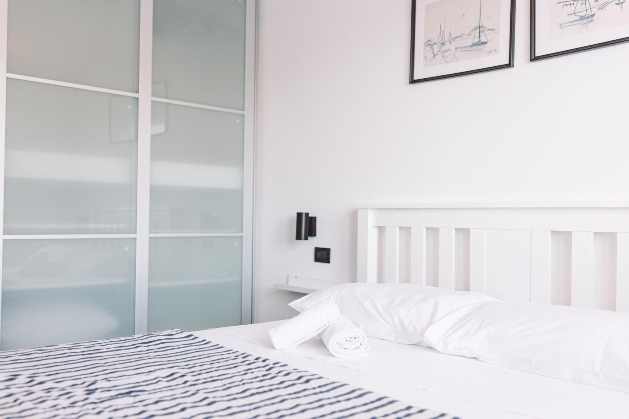 Accommodation Triton Λάστοβο Εξωτερικό φωτογραφία